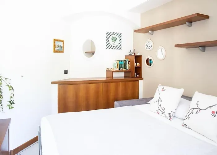 Studiolake By Design *