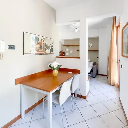 Studiolake By Design Apartment Bellano