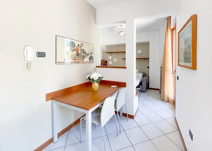 Studiolake By Design Apartment Bellano