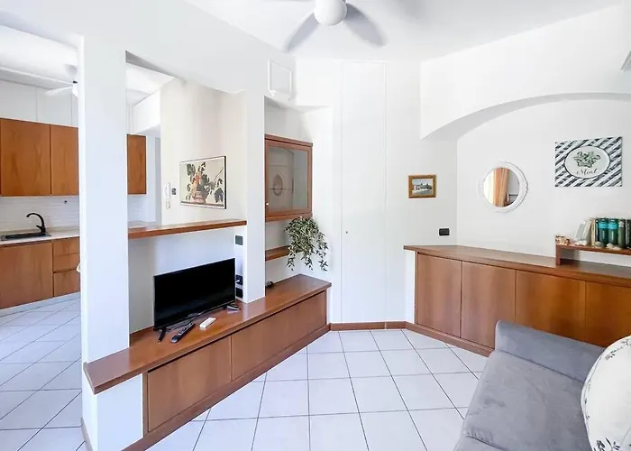 Studiolake By Design Apartment Bellano